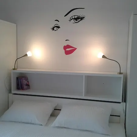 Apartment Solna 11