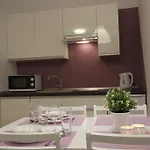 Apartament Solna 11 *