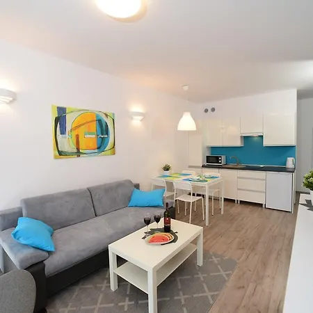 Solna 11 *